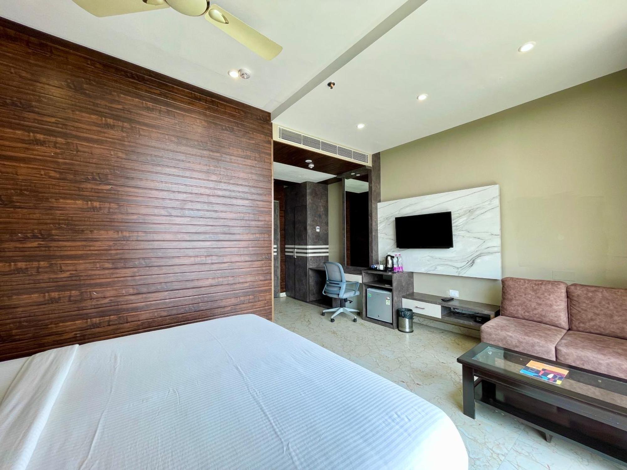 Hotel Tbs In Puri Dış mekan fotoğraf