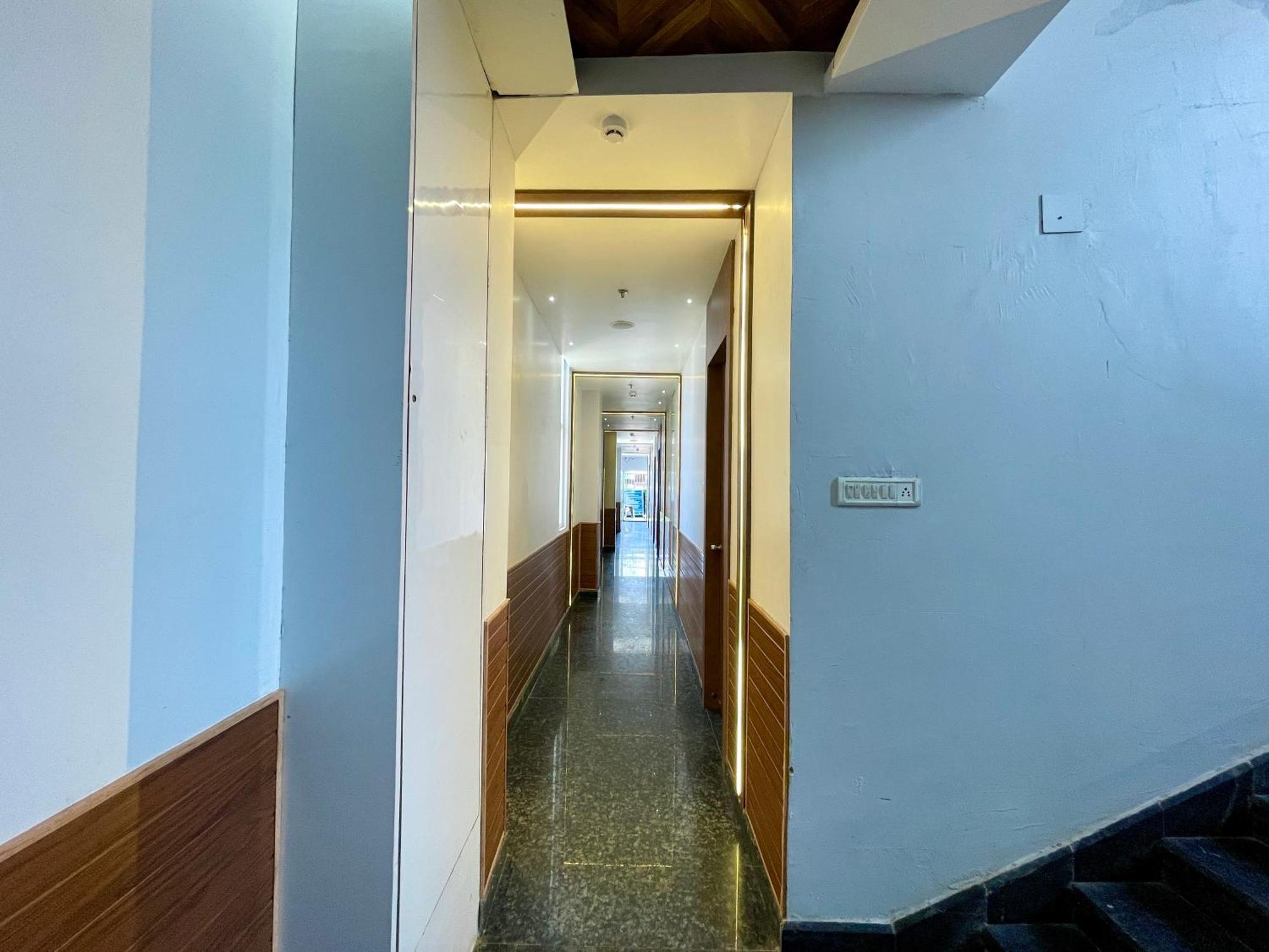 Hotel Tbs In Puri Dış mekan fotoğraf